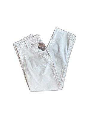 Eddie Bauer Women’s ‘Aspire Ankle Pant’ in Light Gray, Slightly Curvy/Slim Style